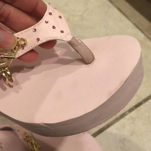 Guess platform flip flop - Picture 7 of 8